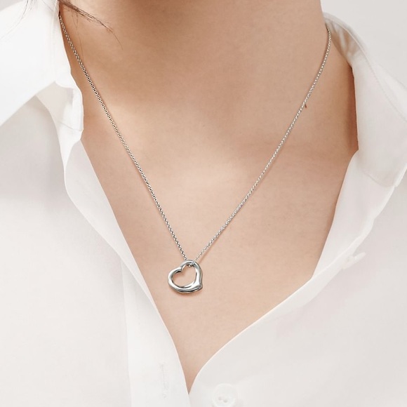 Authentic Tiffany Elsa Peretti Open Heart Necklace - Picture 3 of 9